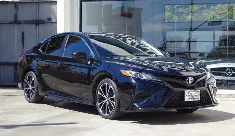 TOYOTA CAMRY SE OR SIMILAR.