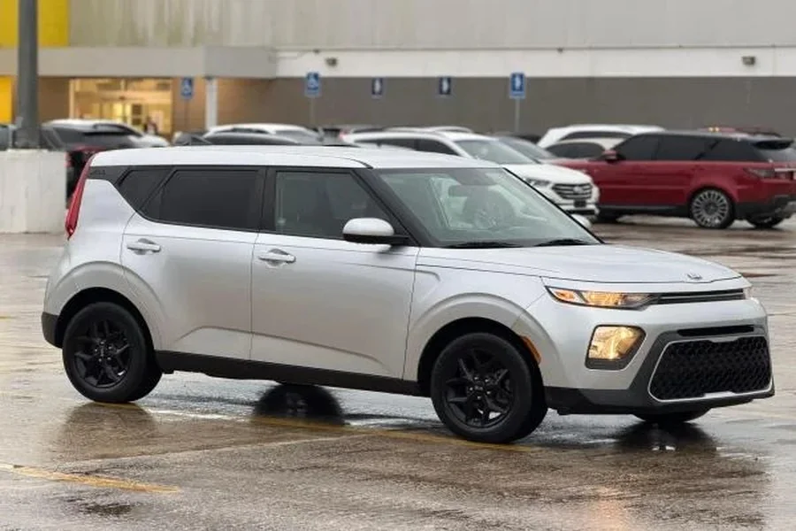 KIA SOUL O SIMILAR